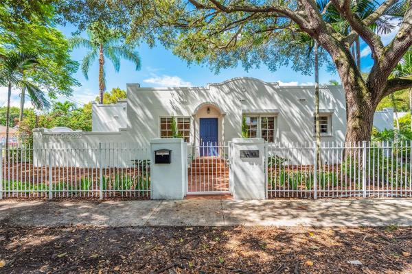 1390 SW 40th Ave, Unincorporated Dade County, Florida 33134, image 2