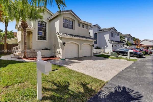 Lancaster & Capri At Lakes Of The Meadow, 5200 SW 154th Ct, Kendall West, Florida 33185, image 1