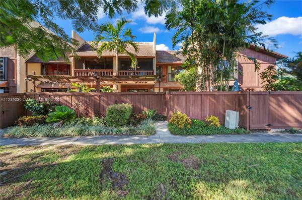Snapper Village, 6804 SW 114th Pl #D66, Kendall, Florida 33173, image 2