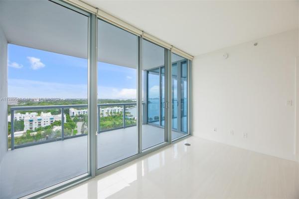 Blue On The Bay, 601 NE 36th St #1303, Miami, Florida 33137, image 2