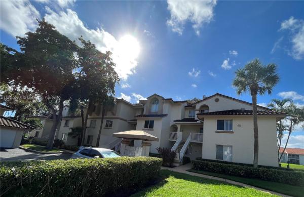 The Sterling Villages Of Palm Beach Lakes, 8106 Glenmoor Dr, West Palm Beach, Florida 33409, image 2