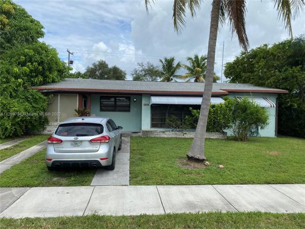 Cutler Ridge, 9485 Nassau Dr, Cutler Bay, Florida 33189, image 2