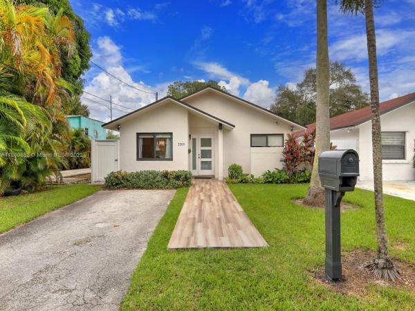 Coral Way Park, 2305 SW 62nd Ct, Coral Terrace, Florida 33155, image 2