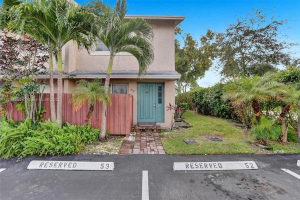 Lakewood East, 910 Banks Rd, Coconut Creek, Florida 33063, image 1