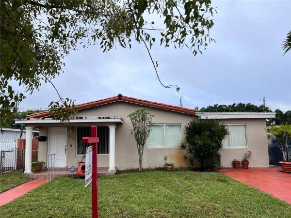 Racewood, 474 W 44th Pl, Hialeah, Florida 33012, image 1