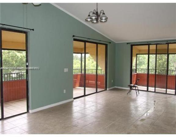 Parkway Grove, 16220 NW 2nd Ave #510, Golden Glades, Florida 33169, image 2
