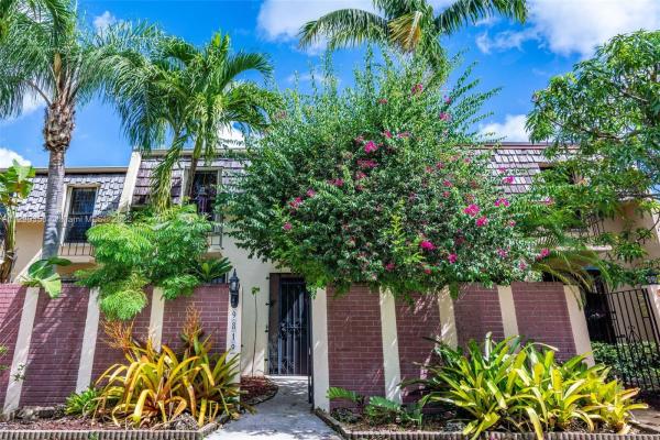Cherry Grove Townhouses West, 9819 SW 93rd Ter #9819, Kendall, Florida 33176, image 1