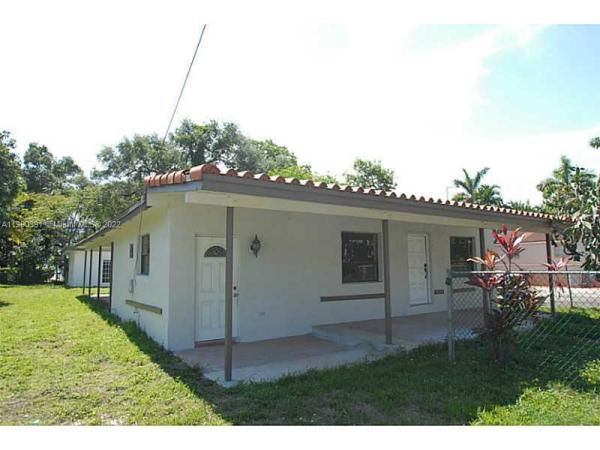 Garden City, 3806 NW 23rd Ct, Brownsville, Florida 33142, image 2