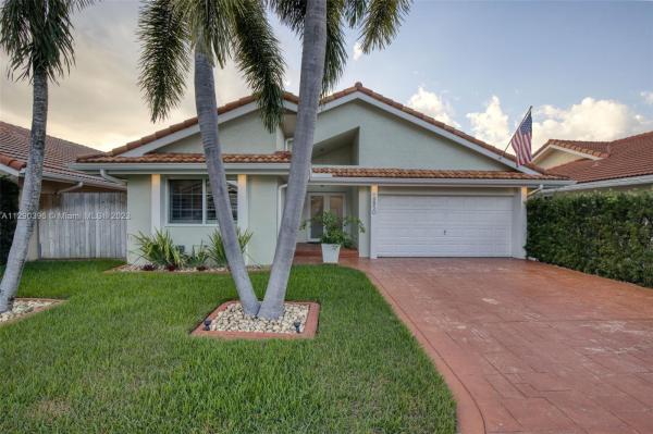 Angelica Gardens At Lakes Of Avalon, 18850 NW 84th Ave, Hialeah, Florida 33015, image 1