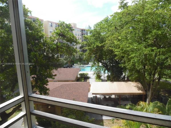 Greynolds Park Club, 17890 W Dixie Hwy #416, Ojus, Florida 33160, image 1