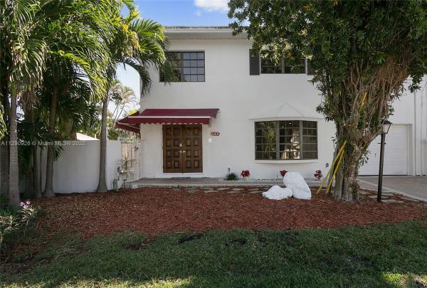 Townhouse Isles, 648 Kensington Pl, Wilton Manors, Florida 33305, image 1