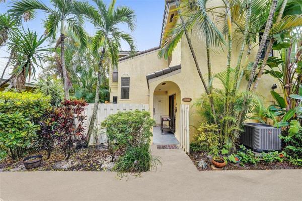 Pineapple Walk, 22322 Pineapple Walk Dr, Boca Raton, Florida 33433, image 1