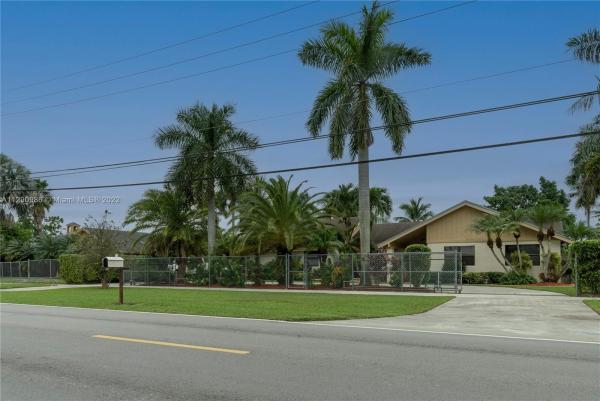 15955 SW 288 St #, Unincorporated Dade County, Florida 33033, image 2