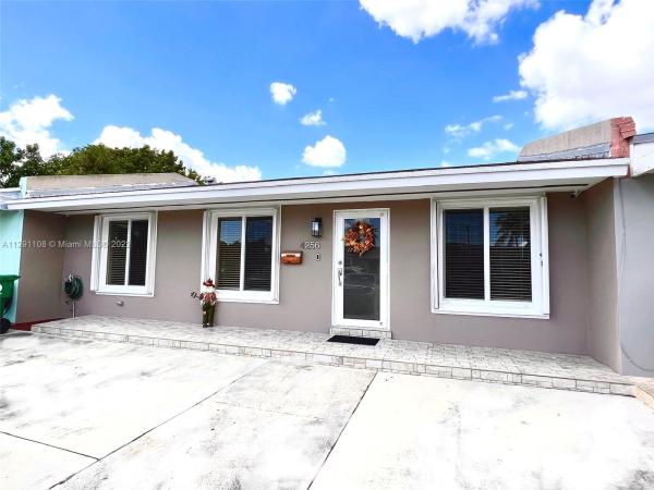 Royale Green, 4256 SW 129th Ave, Kendale Lakes, Florida 33175, image 2