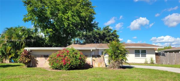 Palm Beach Colony, 947 Hibiscus Dr, Royal Palm Beach, Florida 33411, image 2