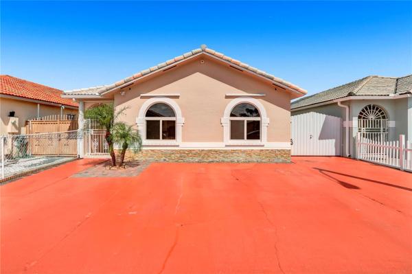 West Palm Gardens, 2777 W 68th Pl, Hialeah, Florida 33016, image 1