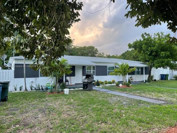 Hallandale Beach No HOA, 528 SW 4th Ave, Hallandale Beach, Florida 33009, image 1