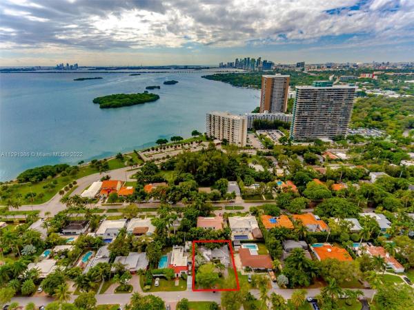 Washington Place, 884 NE 72nd St, Miami, Florida 33138, image 1