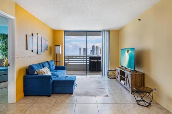 Parc Central Aventura East, 3300 NE 192nd St #PH-16, Aventura, Florida 33180, image 2