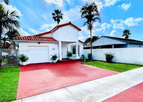 Villa Sevilla, 14948 SW 36th Ter, University Park, Florida 33185, image 2