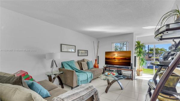 South Winds, 9311 SW 4 St #112, Fountainebleau, Florida 33174, image 1