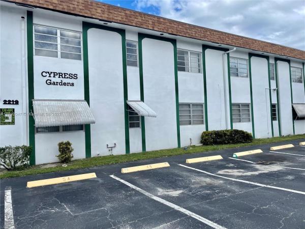 Cypress Gardens, 2219 Polk St #1B, Hollywood, Florida 33020, image 1