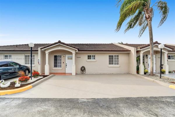 Gabriella North, 7648 NW 183rd Ln #1707, Country Club, Florida 33015, image 1
