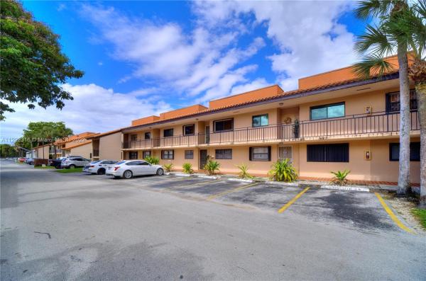 West Lake Village, 490 W Park Dr #104-5, Fountainebleau, Florida 33172, image 1