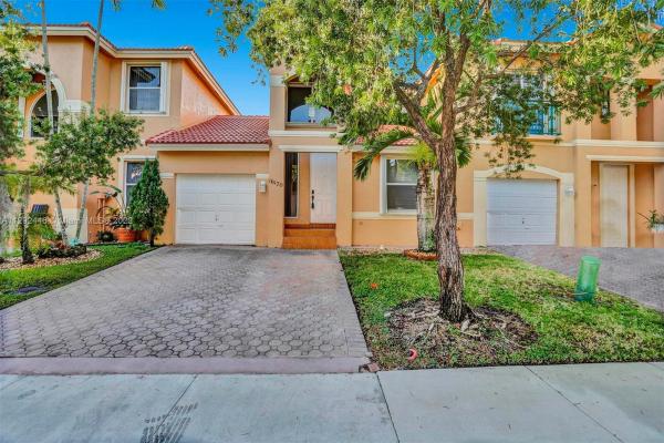 Antigua At Spring Valley, 16170 NW 24th St, Pembroke Pines, Florida 33028, image 2