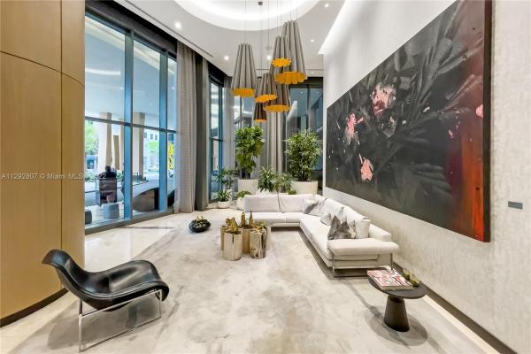 Brickell Heights East, 45 SW 9th St #1602, Miami, Florida 33130, image 2