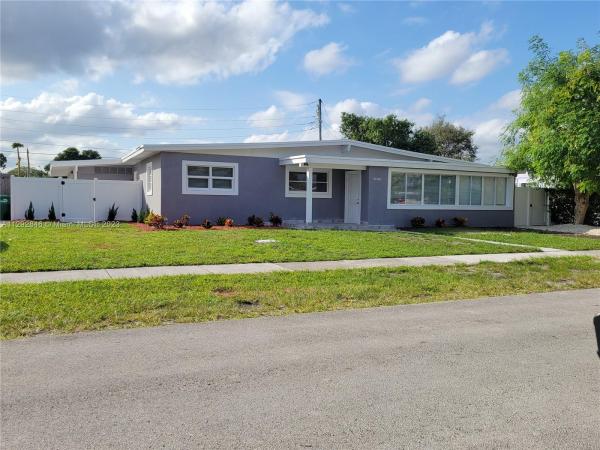 Scott Lake Manor, 18100 NW 7th Pl, Miami Gardens, Florida 33169, image 2