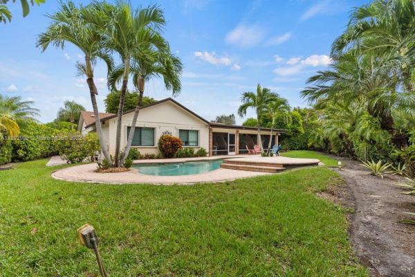 Killian Pines, 11410 SW 118th St, Kendall, Florida 33176, image 1