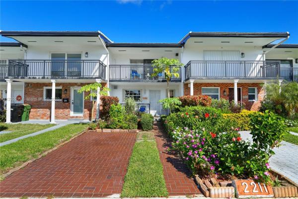 Collonade, 2211 NE 122nd St #2211, North Miami, Florida 33181, image 1