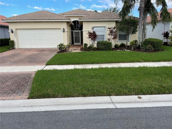 Siena Lakes At Venetian Isles, 8401 Grand Messina Cir, Boynton Beach, Florida 33472, image 1