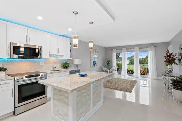 Bayshore Embassy, 550 Bayshore Dr #205, Fort Lauderdale, Florida 33304, image 1