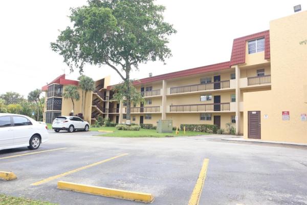 Foxcroft, 3490 Foxcroft Rd #B306, Miramar, Florida 33025, image 2