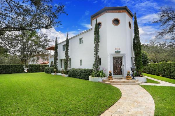 Coral Gables Country Club, 2806 Granada Blvd, Coral Gables, Florida 33134, image 2