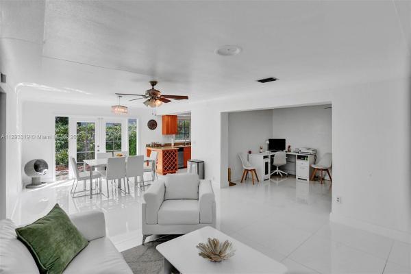 Pompano Shores, 1120 SE 22nd Ave, Pompano Beach, Florida 33062, image 1
