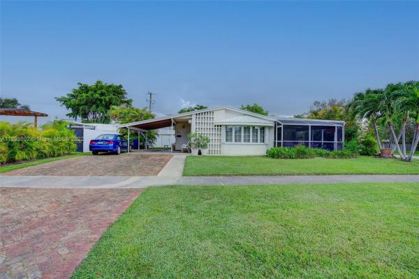 Benson Manor, 10530 SW 200th St, Cutler Bay, Florida 33157, image 1