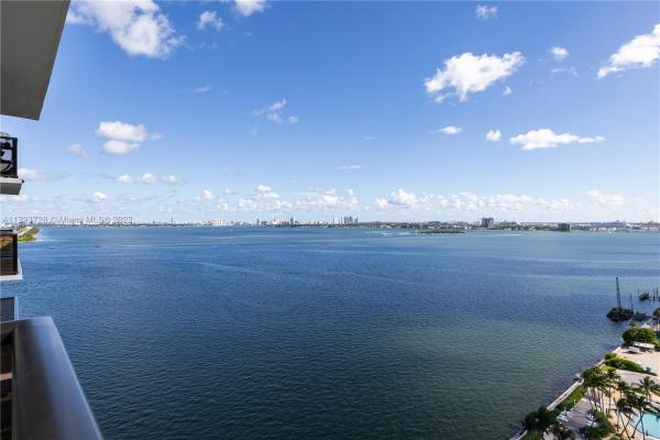 Charter Club, 600 NE 36th St #2020, Miami, Florida 33137, image 2