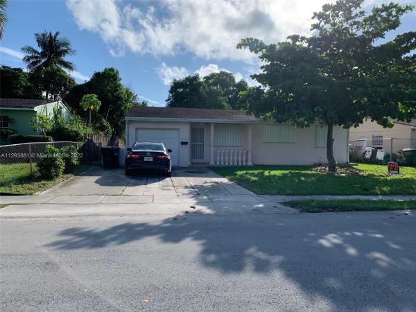 R & J Manor, 14855 NE 11th Ct, North Miami, Florida 33161, image 1