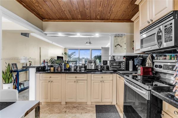 Royal Bahamian West, 1075 NE Miami Gardens Dr #406, Ojus, Florida 33179, image 1