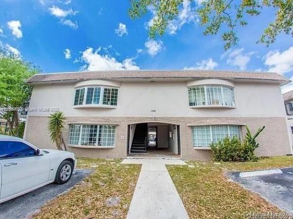 Windermere, 5400 NW 18th St #1N, Lauderhill, Florida 33313, image 1