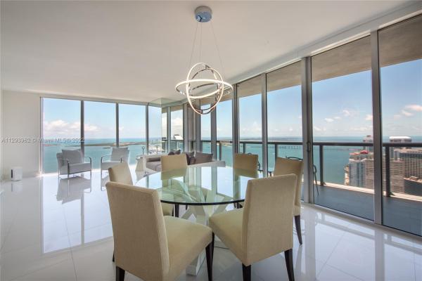 Icon Brickell Tower 2, 495 Brickell Ave #5301, Miami, Florida 33131, image 2