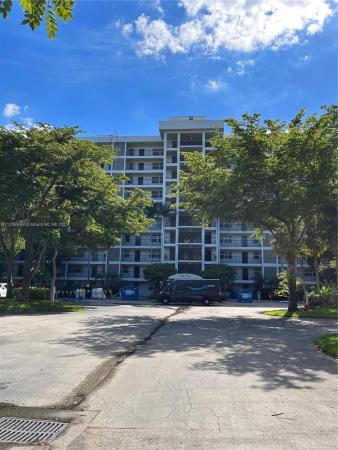 Palm-Aire Country Club 53, 2900 N Course Dr #505, Pompano Beach, Florida 33069, image 1