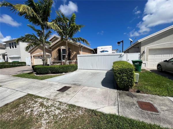 AH At Turnpike South, 27807 SW 133rd Pl, Princeton, Florida 33032, image 2
