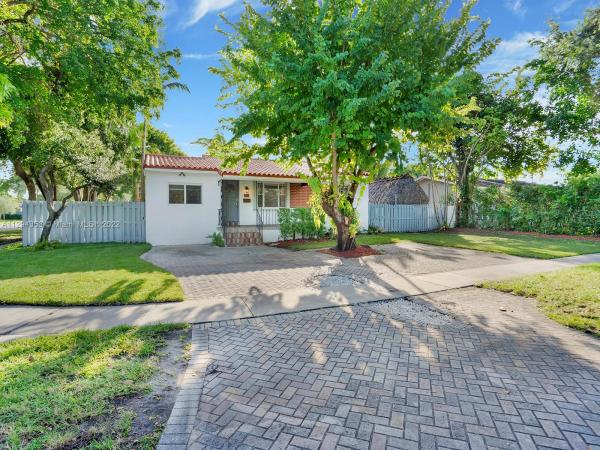 Spring View, 1285 Ludlam Dr, Miami Springs, Florida 33166, image 1