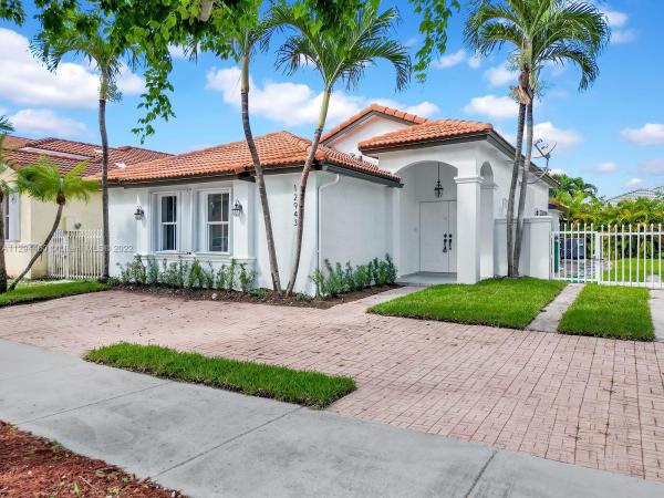Shoma Homes At Tamiami, 12943 NW 7th Ln, Tamiami, Florida 33182, image 2