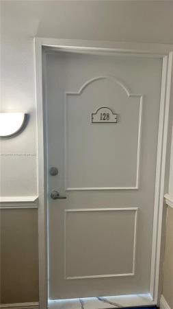 The Carriage House, 5401 Collins Ave #128, Miami Beach, Florida 33140, image 2