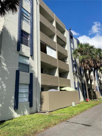 Samari Lake East, 10000 NW 80th Ct #2234, Hialeah Gardens, Florida 33016, image 2